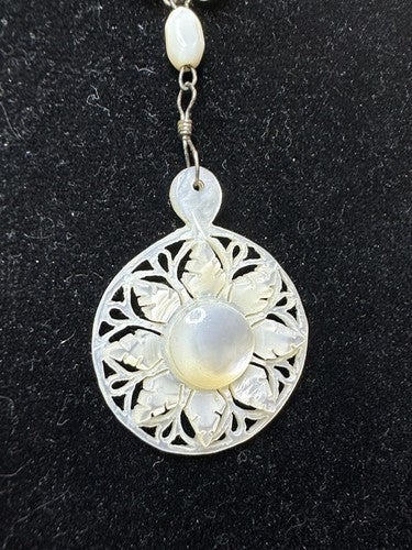 Vintage Carved Mother of Pearl Star Necklace Bethlehem 19” 2.5” Drop