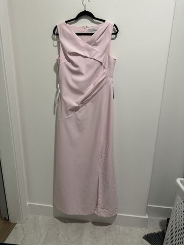 NWT $318 Kay Unger Nicolette Sleeveless Gown Pink Pearl V-Portrait Neck Size 12