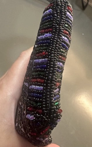NEIMAN MARCUS HAND MADE BEADED EVENING CLUTCH SHELL SHAPE