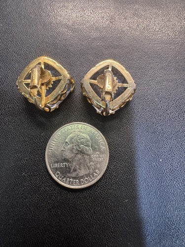 Gorgeous Emmons Blue Ice Starburst Clip-on Earrings