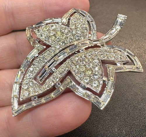 Trifari Alfred Philippe Crystal Rhinestone Leaf Vintage Brooch Pin Maple Ivy