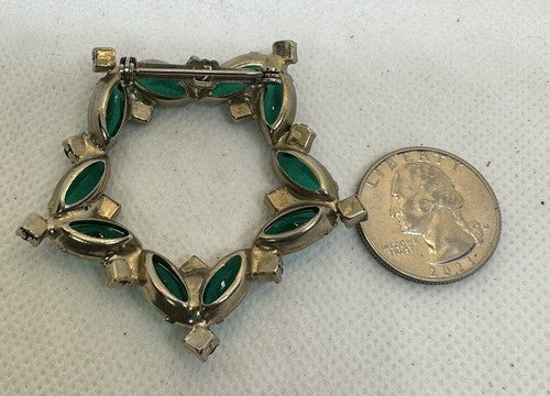 Stunning Green Glass Rhinestone Open Back Star Brooch Vintage Gold Tone