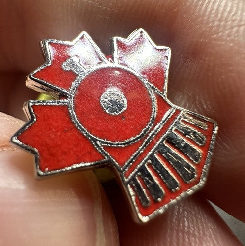 The Discovery Train Railroad National Museum of Canada Lapel Pin La Découverte