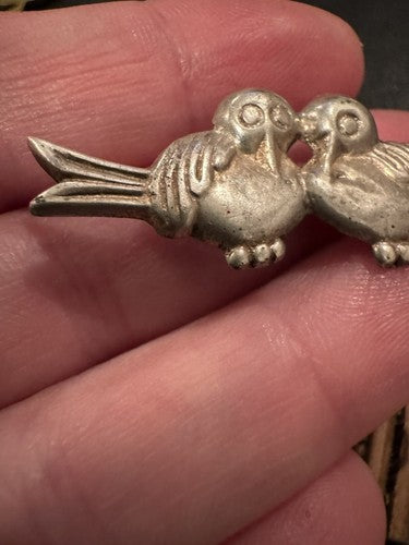 ANTIQUE MEXICO SILVER PIN BROOCH LOVE BIRDS