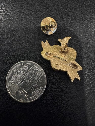 Avon #1 Teacher Apple Gold Toned Lapel Pin - Very Nice!