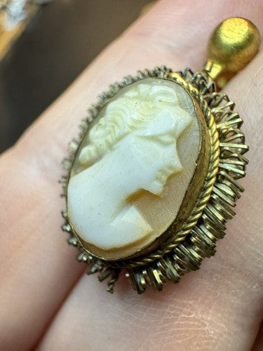 Antique Cameo Shell Dangle Screw Back Earrings