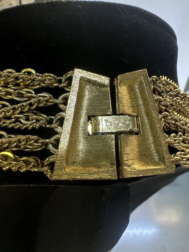 Vintage Crown Trifari 15 Strand Gold Tone Graduated Chain Necklace
