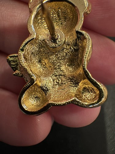 Vintage AVON Christmas Teddy Bear Rhinestone Wreath Gold Tone Lapel Tac Pin