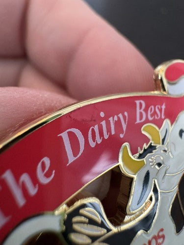 2003 Schepps Special Shape THE DAIRY BEST Cow HOT AIR BALLOON PIN HTF