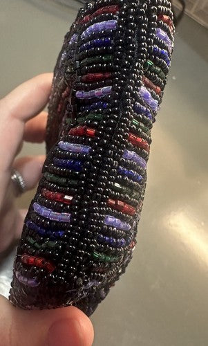 NEIMAN MARCUS HAND MADE BEADED EVENING CLUTCH SHELL SHAPE