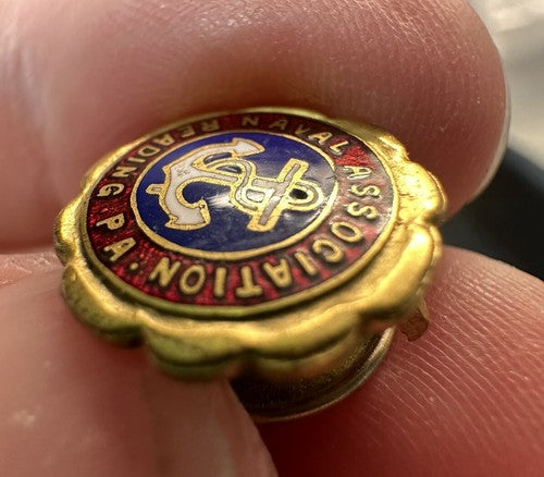 NAVAL ASSOCIATION OF READING PA PIN BACK BUTTON Very Nice!!! Navy Veteran