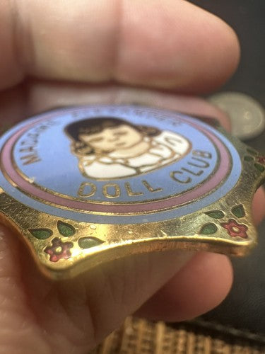 Madame Alexander Doll Club Collection Collectors Lapel Hat Pin MADC Brooch