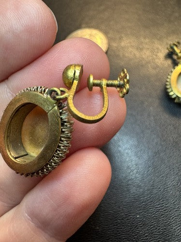 Antique Cameo Shell Dangle Screw Back Earrings