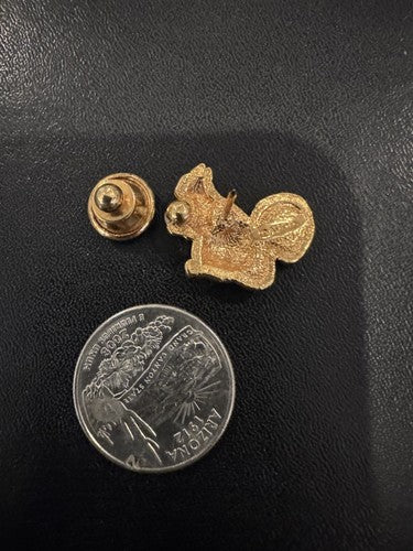 VTG AVON CLEAR RHINESTONE FAUX PEARL GOLD TONE SQUIRREL/NUT PIN SCATTER