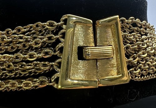 Vintage Crown Trifari 15 Strand Gold Tone Graduated Chain Necklace
