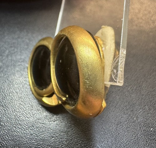 Vintage Oscar de la Renta Signed Black and Gold Circle Swirl Clip On Earrings