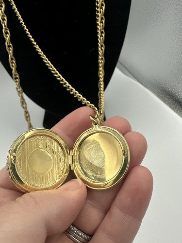 1928 Layered Domed Pendant Necklace With Locket