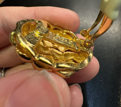 Vintage Ciner Huge Shiny Gold Plated Run Way Statement Clip On Earrings