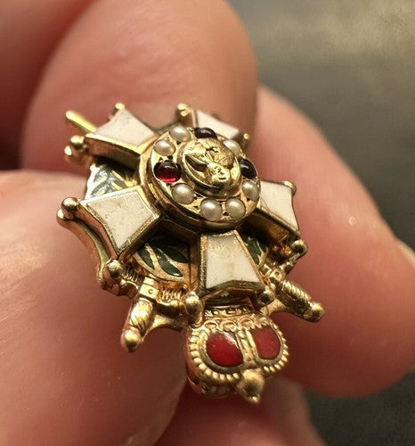 RARE Chivalric Knights of the Holy Order DeMolay BALFOUR 10K GOLD Member Pin