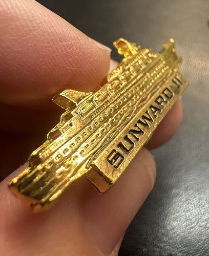 Sunward II NORWEGIAN CARIBBEAN LINES Cruise Lapel Pin Hat Tack Gold Tone
