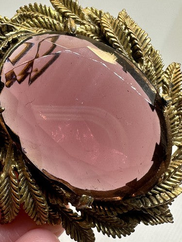 Incredible Glass BROOCH Pin Large Purple Stone RHINESTONE GOLD TONE LEAF MOTIF