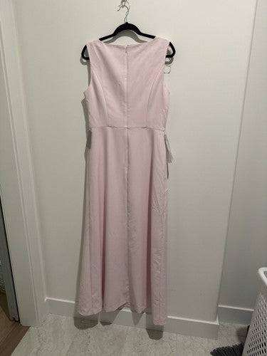 NWT $318 Kay Unger Nicolette Sleeveless Gown Pink Pearl V-Portrait Neck Size 12