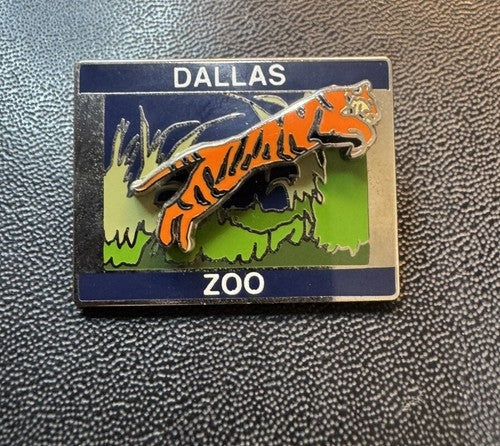 Dallas Zoo Tiger Souvenir Travel Articulated Pin PD Enamel Rare
