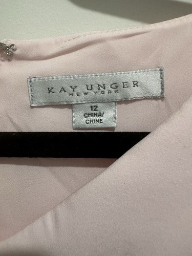 NWT $318 Kay Unger Nicolette Sleeveless Gown Pink Pearl V-Portrait Neck Size 12