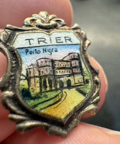 Antique Trier Porto Nigra Pin ITALY Souvenir Travel Lapel