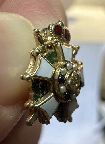 RARE Chivalric Knights of the Holy Order DeMolay BALFOUR 10K GOLD Member Pin