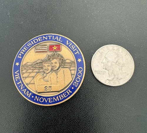Presidential Visit Vietnam November 2000 Air Force One NUMBERED Challenge Coin