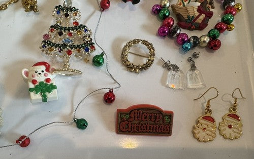 Lot Vintage To Now Christmas Pins Brooch Earrings Lot Signed Avon Hallmark 49pc