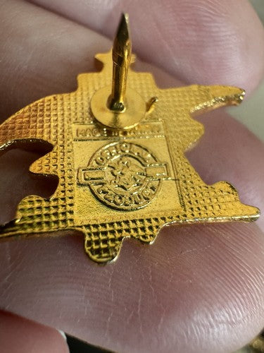 Anheuser~Busch Budweiser A & Eagle Metal Lapel / Hat / Tie Pin