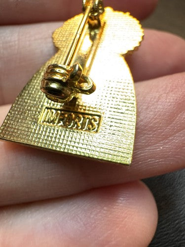 Crested Butte Colorado Souvenir Lapel Pin Ski Hat