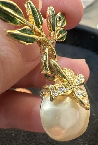 Vintage Brooch JOAN RIVERS 1990s Faux Pearl Heart & Leaves Goldtone Jewellery