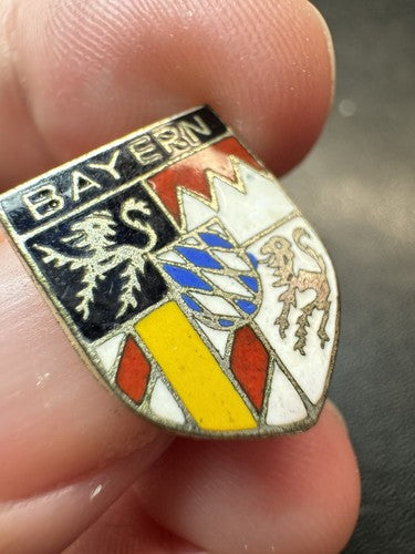 Vintage Bayern - Germany Tourist Travel Souvenir Pin Coat of Arms