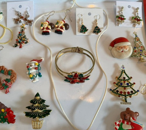Lot Vintage To Now Christmas Pins Brooch Earrings Lot Some Signed 49pcs.