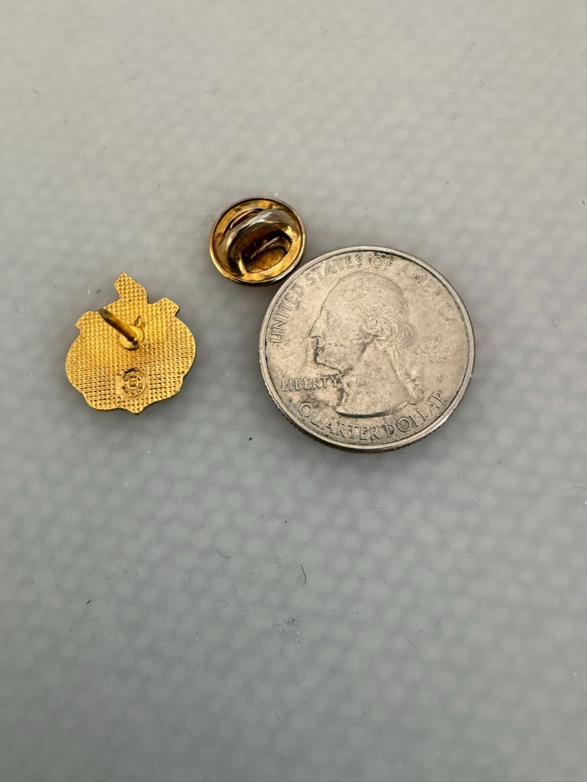 Vintage National Auctioneers Association Lapel Pin Tie Tack NAA