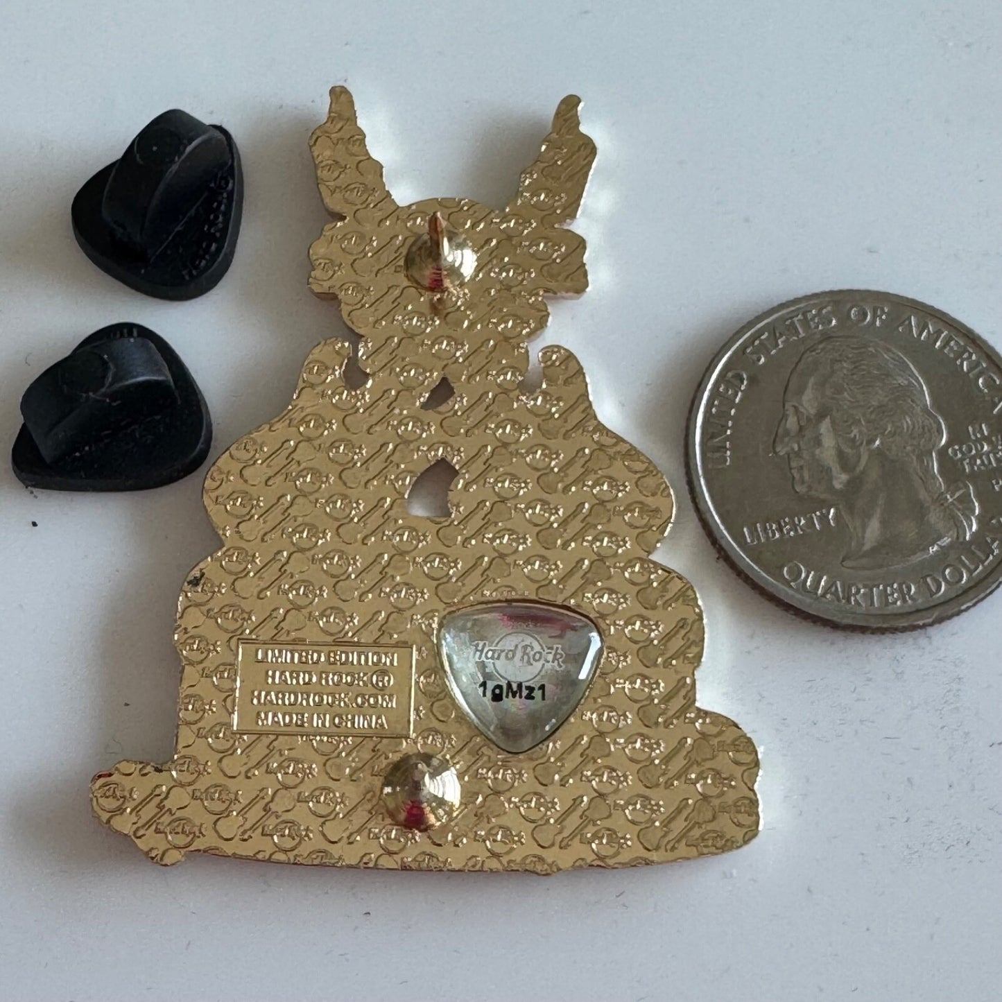 2023 Hard Rock Hotel & Casino Lake Tahoe Happy Birthday Lapel Pin New on Card