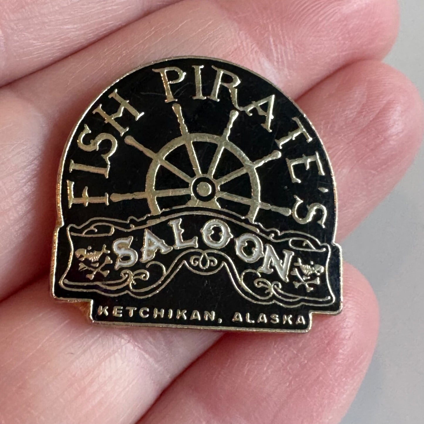 Fish Pirate's Saloon Ketchikan Alaska Souvenir Tourist Lapel Pin Pirates