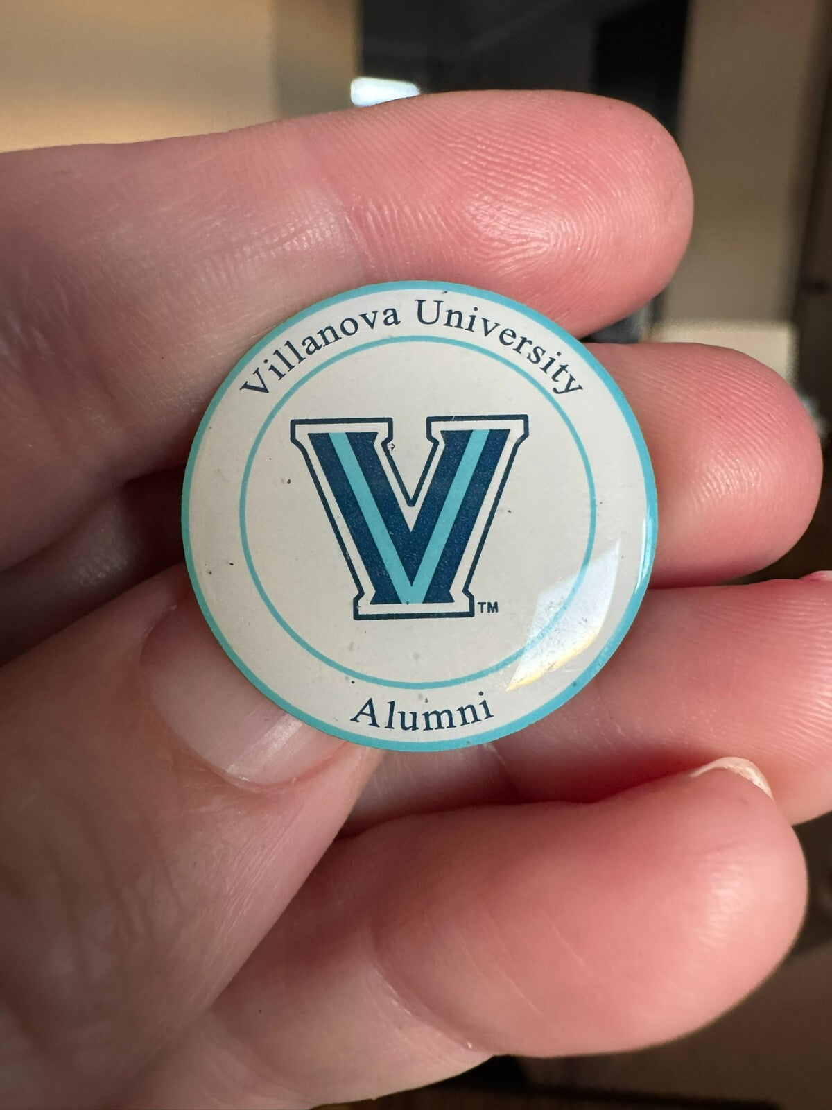 Villanova University Alumni Lapel Pin - Very nice!