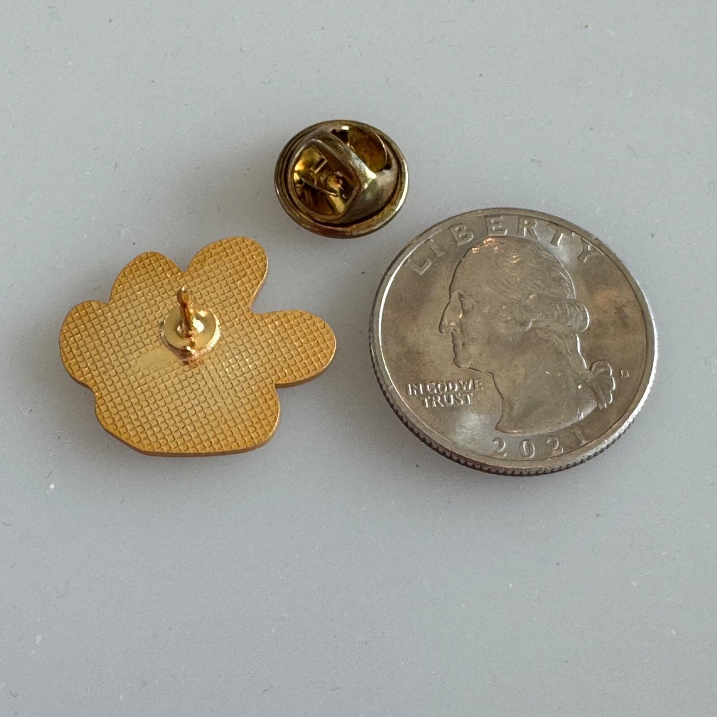 Idaho State University ISU Bengals Paw Print Gold Tone Lapel Pin Tie TAck