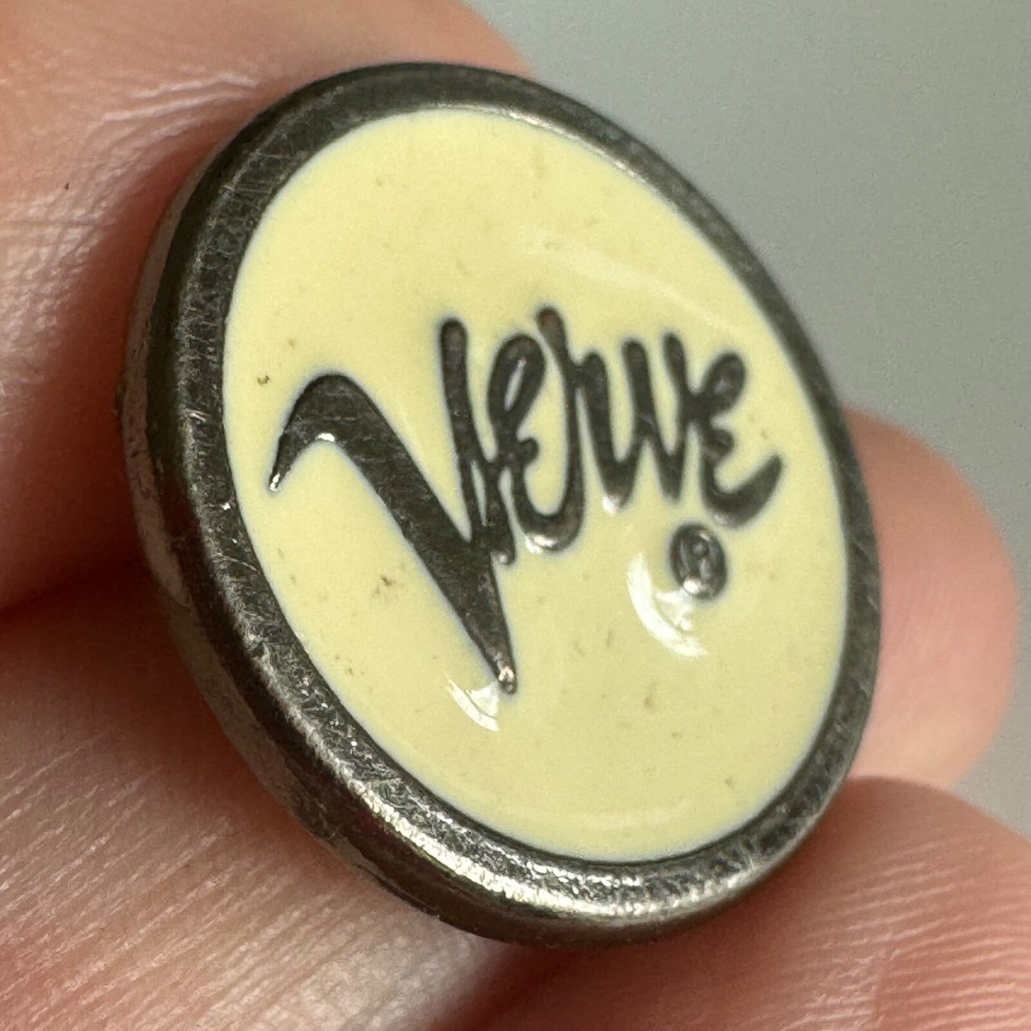Verve Records Logo Lapel Pin – Cream & Black Design Tie Tack