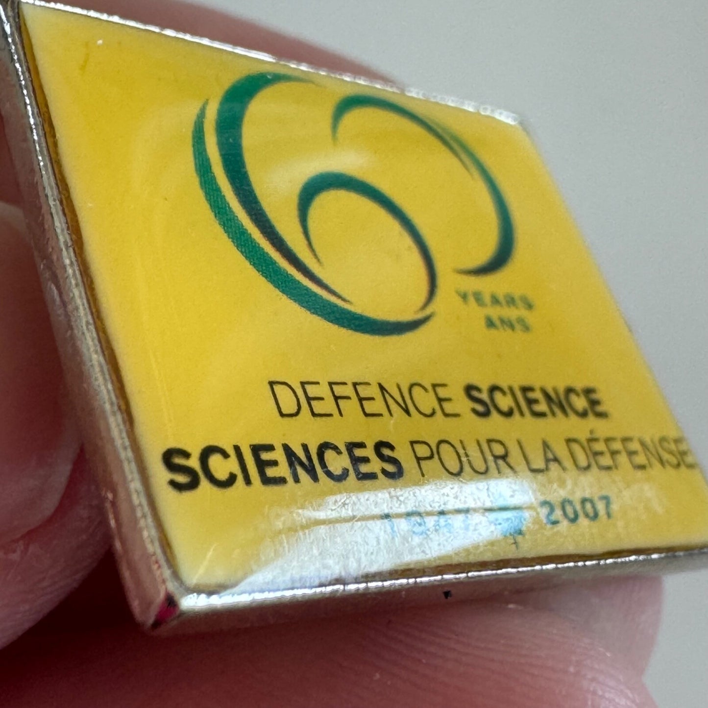 2007 Defence Science Sciences Pour La Defense 60 Years Anniversary Pin Canada