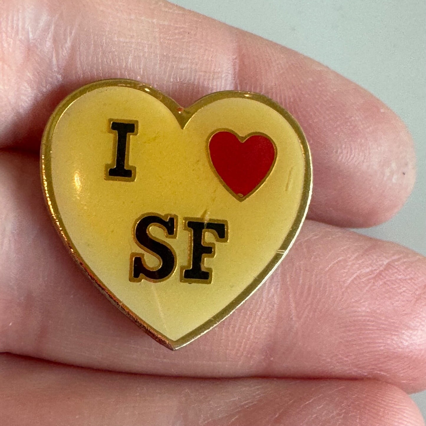 I ❤️ SF San Francisco Heart Shaped Gold Tone Enamel Pin Love