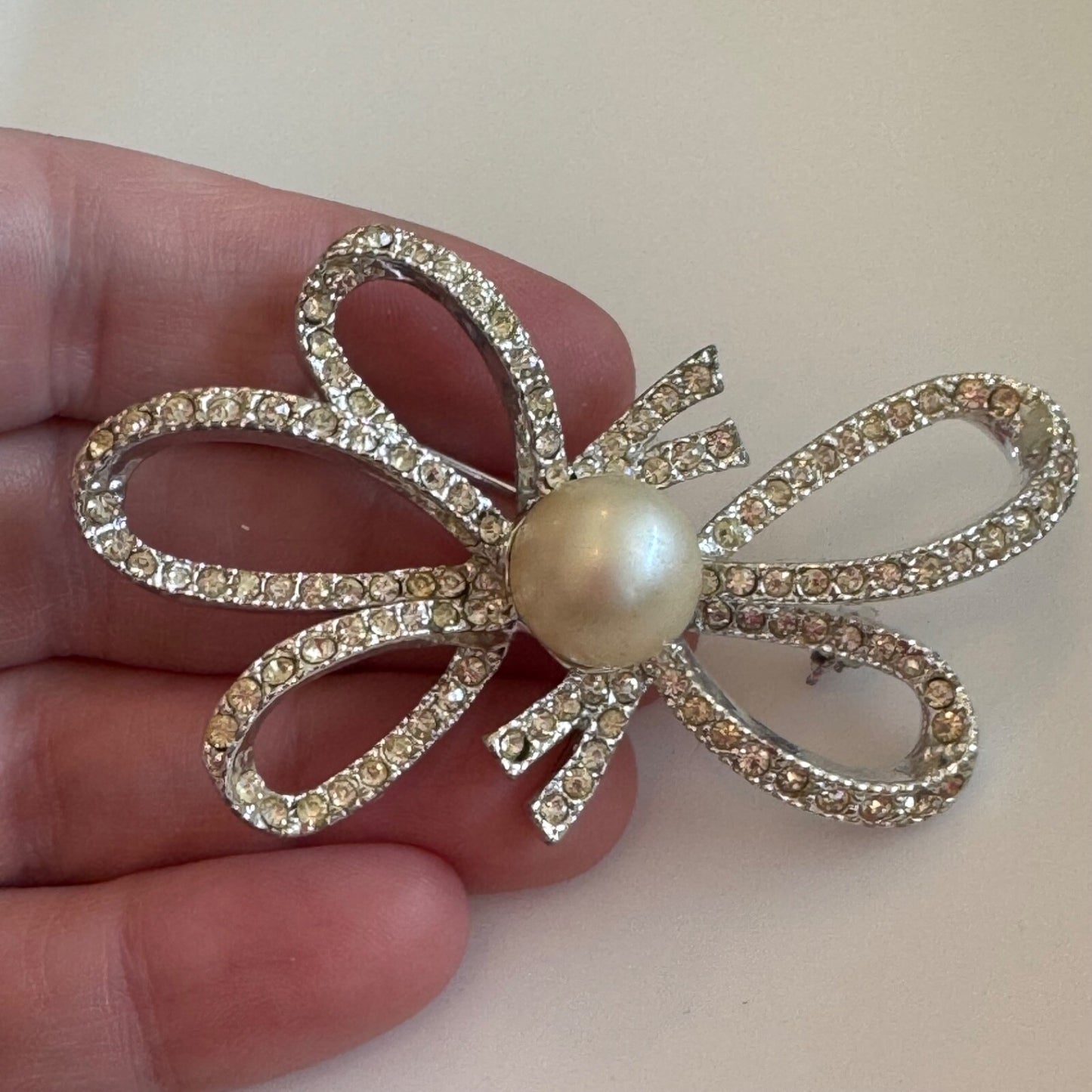 Vintage TARA Silver Tone Bow Brooch Rhinestone Crystal Pearl