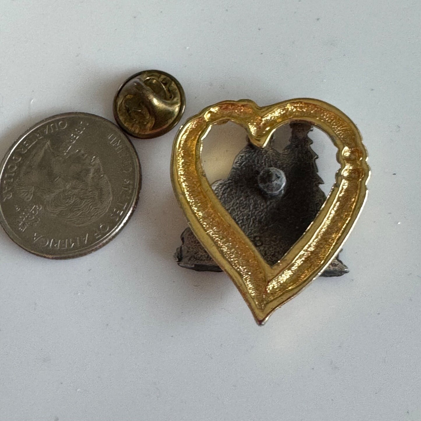 Nativity Scene Christmas Brooch – Pewter & Gold Tone Heart Frame