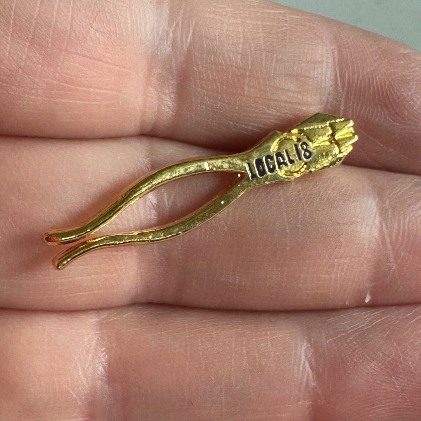 Vintage Local 18 IBEW Gold Tone Lapel Pin Union Los Angeles California