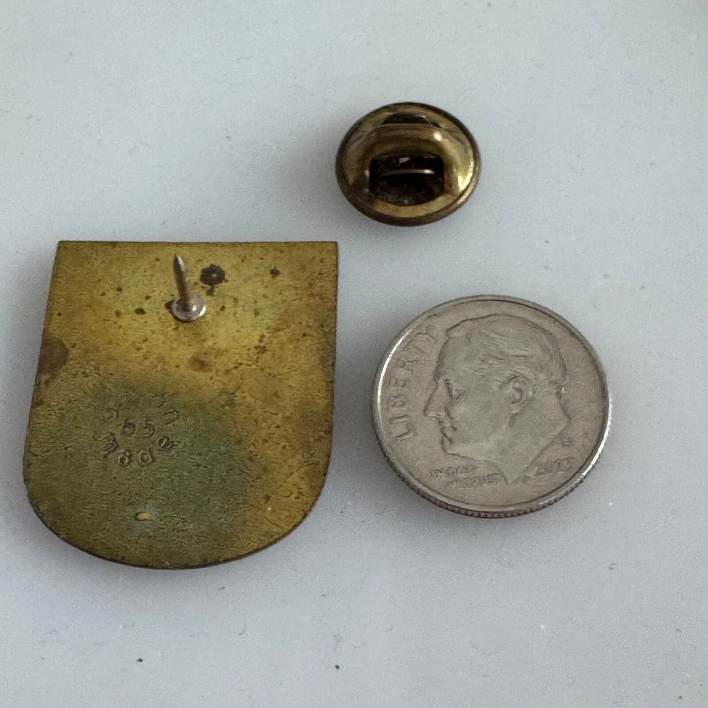 Vintage 1985 Georgia Tech Athletics University Ramblin' Wreck Lapel Pin