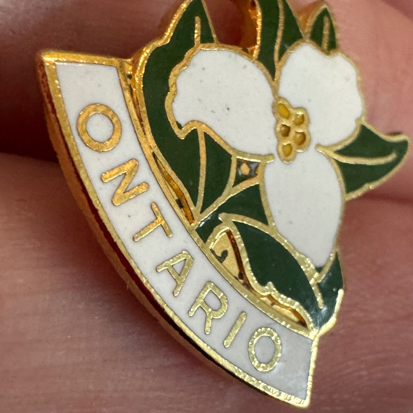 Vintage Ontario Canada White Trillium Lapel Pin Souvenir